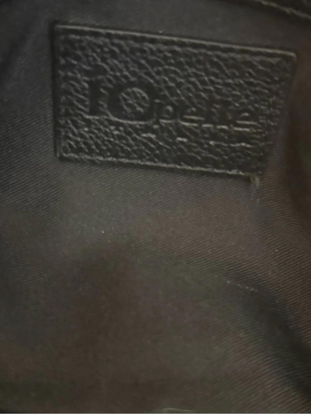 ๐ค๐ค IO PELLE ITALIA BLACK LEATHER SCULLS BAG! ๐ค๐ค - Picture 8 of 11